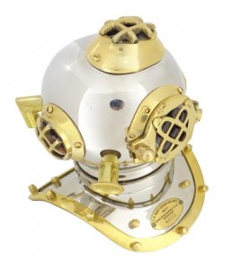 Brass diver's helmet DH93