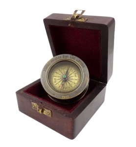 Turystyczny Kompas z Lupą – COM-0224